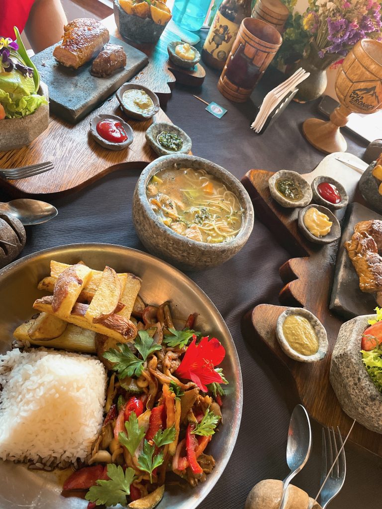 Apu Veronica 오얀따이땀보 맛집